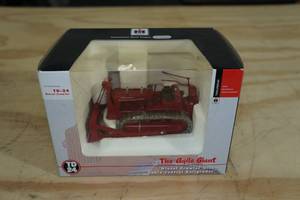 lot 193 image: TD-24 Diesel Crawler with Cable Control Bullgrader 116 Scale Replica