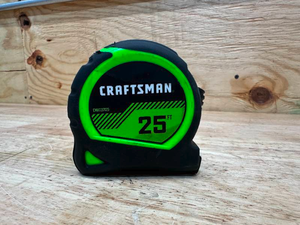 lot 81 image: CRAFTSMAN CMHT37125 HI-VIS High Visibility 25-ft Tape Measure