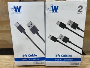 lot 133 image: Lot of 3 - 6 USB-C Cables