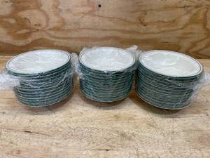 lot 148 image: Box of Small Bowls