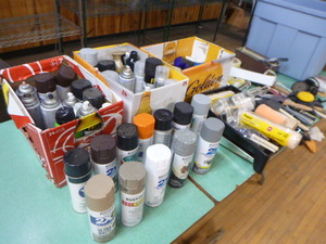 lot 15 image: Lot of Spray Paint and Painting Supplies