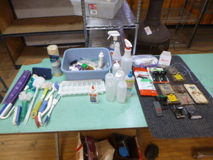 lot 19 image: Household Items