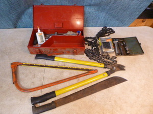 lot 44 image: Garage Tools