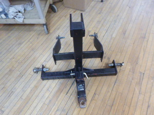 lot 77 image: Buyer Steel Mount Kit