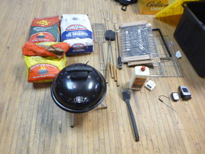 lot 110 image: Grilling Items