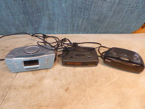 lot 113 image: Radio Alarm Clocks