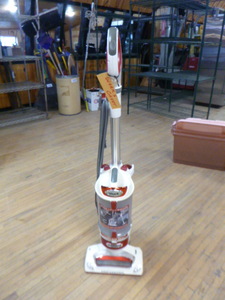 lot 114 image: Shark Professional Vacuum Cleaner
