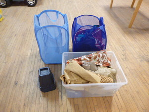 lot 142 image: Miscellaneous Household Items