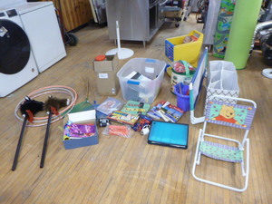 lot 146 image: Lot of Childrens Toys and More