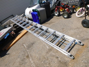 lot 153 image: Werner 24 Extension Ladder