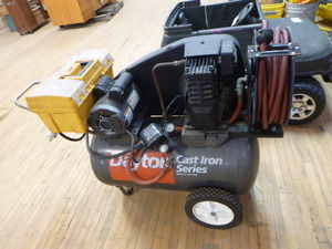 lot 7 image: Dayton Cast Iron Series Air Compressor