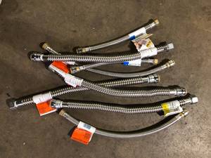 lot 10 image: Lot of Assorted Plumbing Hardware Items Various Models and Conditions Customer Returns See Pictures