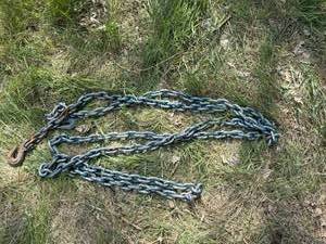lot 42 image: Chain