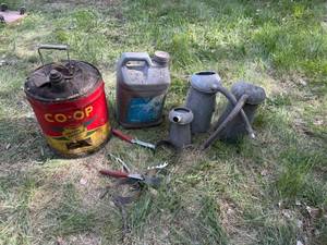 lot 56 image: Oil Cans, Oil Filter Wrenches