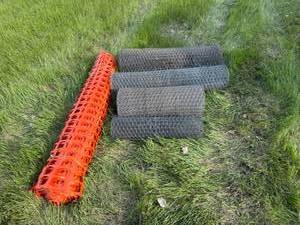 lot 76 image: Chicken Wire & Snow Fence