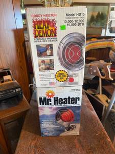 lot 113 image: 2 Mr Heaters