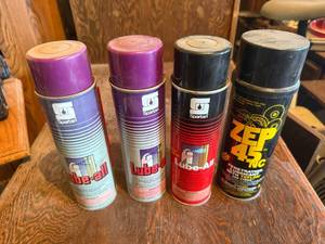 lot 122 image: 4 Full Cans Penetrating Lubricant & New Screwdrivers