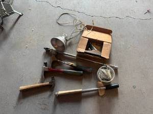 lot 155 image: Breaker Bar, Hammers, International Torque Bar & Shop Light