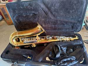 lot 181 image: Yamaha Advantage Saxophone