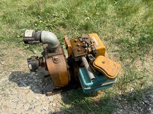 lot 225 image: Water Pump