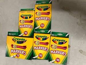 lot 105 image: Crayola Markers