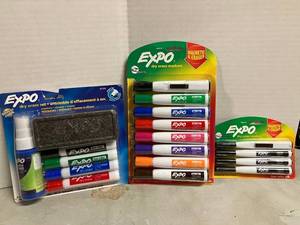 lot 117 image: Expo Dry Erase Markers