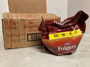 lot 20 image: Folgers Filter Packs