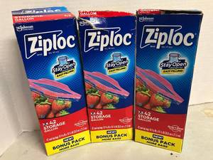 lot 70 image: Ziploc Gallon Bags