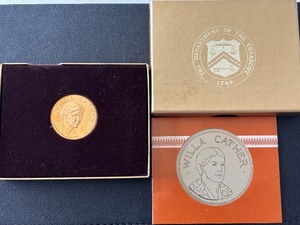 lot 2 image: 1981 Willa Cather Gold Medallion
