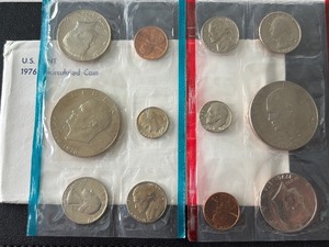 lot 154 image: 1976 P & D Mint Set