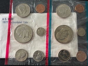 lot 155 image: 1977 P & D Mint Set