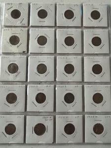 lot 131 image: Lincoln Wheat Cents