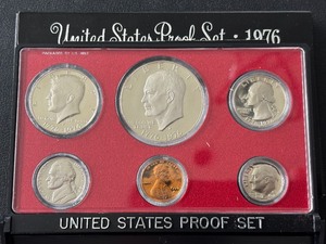 lot 136 image: 1976-S Proof Set