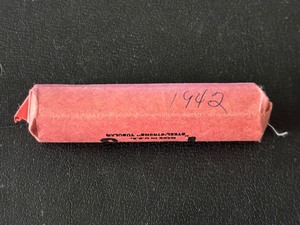 lot 124 image: 1942 Lincoln Cent Roll