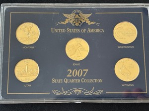 lot 72 image: Gold Plated State Quarters