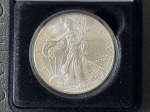 lot 74 image: 2000 Silver Eagle