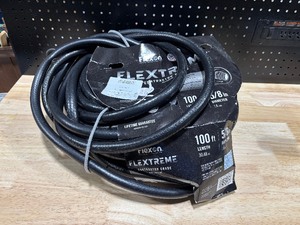 lot 4 image: Flextreme Contractor Grade 100 Foot 58 Hose