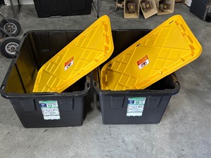 lot 15 image: Greenmade 27 Gallon Totes