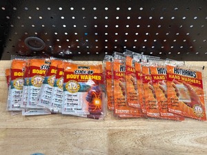 lot 39 image: Hand Warmers