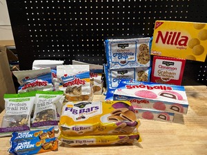 lot 55 image: Assorted Food Items