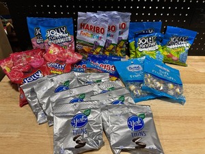 lot 58 image: Assorted Candy
