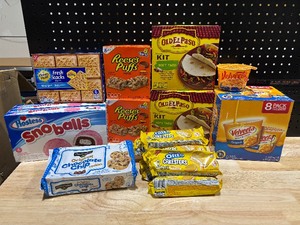lot 61 image: Assorted Food Items
