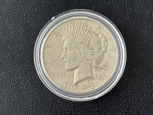 lot 1 image: 1923-D Peace Dollar