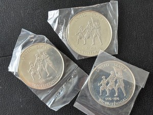 lot 12 image: 3 - .925 Sterling Silver Bicentennial Rounds 12 Ounce Each