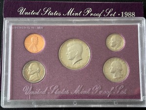lot 18 image: 1988-S Proof Set