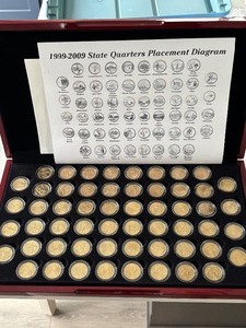 lot 121 image: Gold Layered State Quarter Collection
