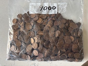 lot 125 image: 1000 Lincoln Wheat Cents