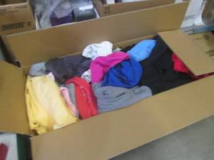 lot 149 image: (BR3) Large Box Full of Assorted Cl...