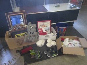 lot 151 image: (EW5) Lot of Misc...