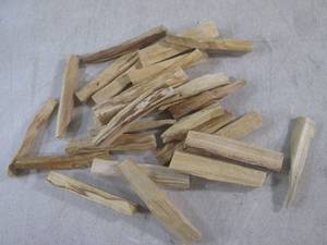lot 160 image: (EC1) 24 - 4 Humo Sagrado Sacred S...